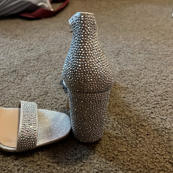 Sequin heels✨✨ - Picture 4 of 8